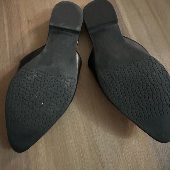 Mules - Picture 2 of 2